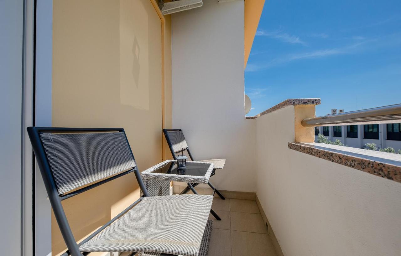 Apartments Luka Rab Town Ngoại thất bức ảnh