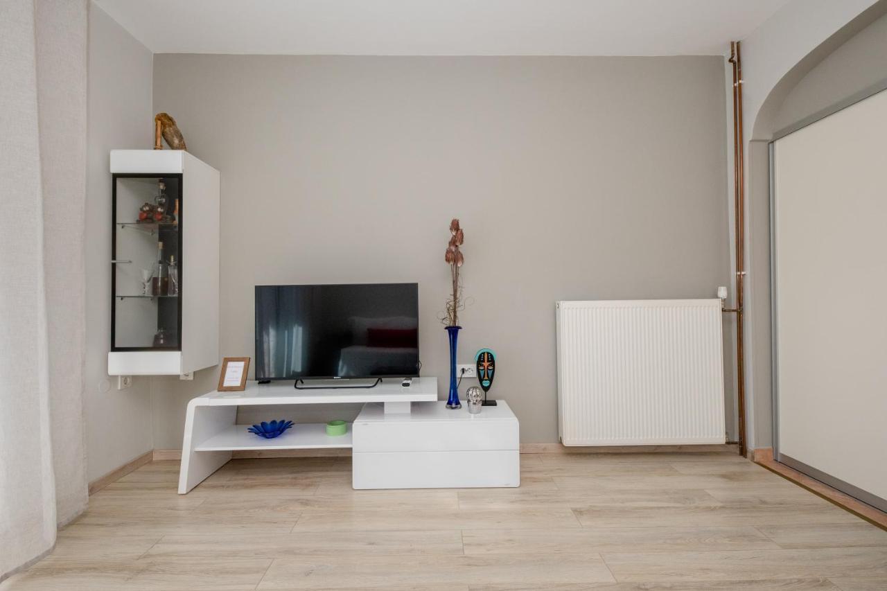 Apartments Luka Rab Town Ngoại thất bức ảnh