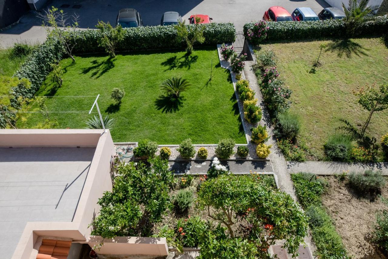Apartments Luka Rab Town Ngoại thất bức ảnh